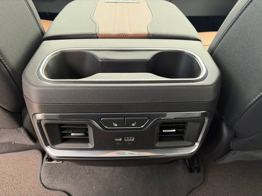 New 2026 Chevrolet Silverado 2500 High Country w/ High Country Premium Package AWD/4WD image 16