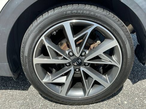Used 2020 Kia Niro Touring FWD image 23