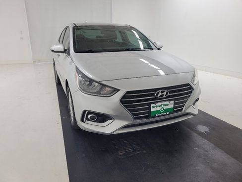 Used 2022 Hyundai Accent SEL FWD image 14