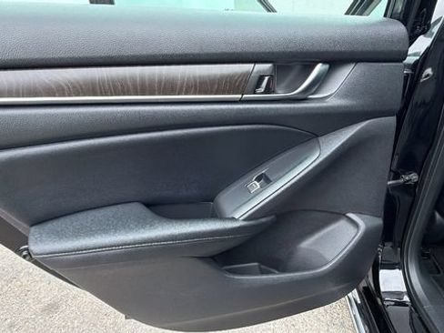 Used 2018 Honda Accord EX-L image 14