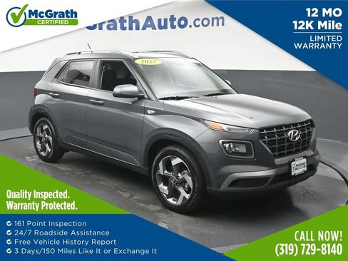 Used 2025 Hyundai Venue SEL FWD image 1