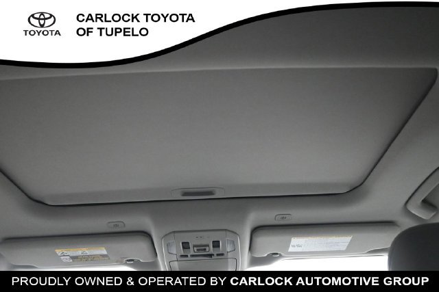 Used 2023 Toyota Highlander XLE FWD image 18
