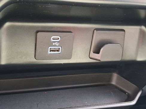 Used 2023 Ford F150 XLT AWD/4WD image 26