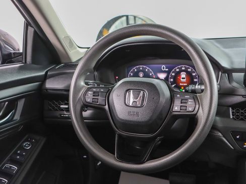 Used 2023 Honda Accord EX image 12