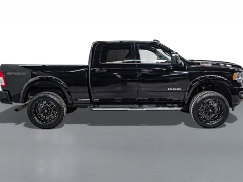 Used 2024 RAM 2500 Big Horn w/ Sport Appearance Package image 6