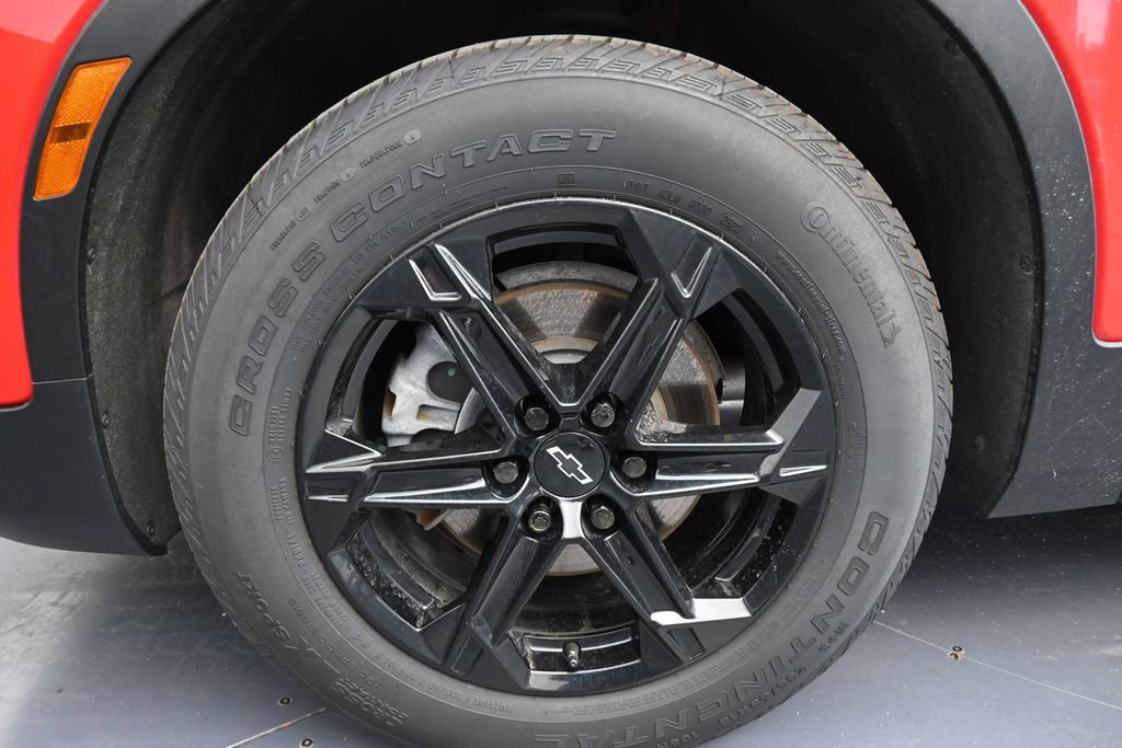 Used 2024 Chevrolet Blazer LT w/ Midnight/Sport Edition FWD image 17
