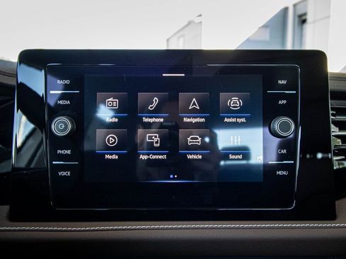 New 2026 Volkswagen Jetta SEL image 40