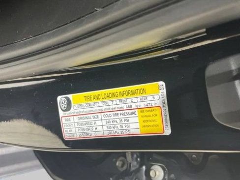 Used 2019 Cadillac Escalade Luxury image 19