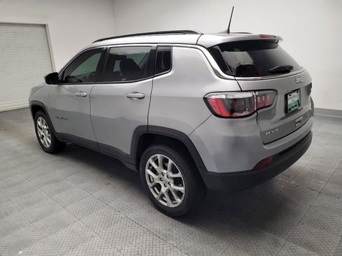 Used 2022 Jeep Compass Latitude AWD/4WD image 5