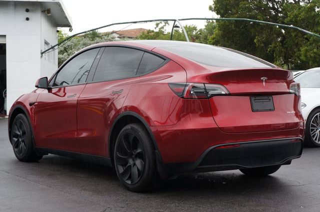 Used 2024 Tesla Model Y Long Range AWD/4WD image 5