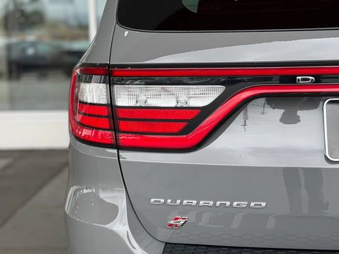 Used 2025 Dodge Durango GT AWD/4WD image 11