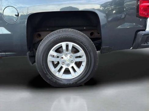 Used 2018 Chevrolet Silverado 1500 LT w/ All Star Edition image 29