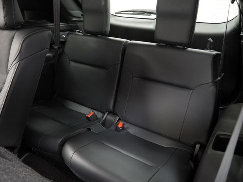 Used 2024 Mitsubishi Outlander SE image 21