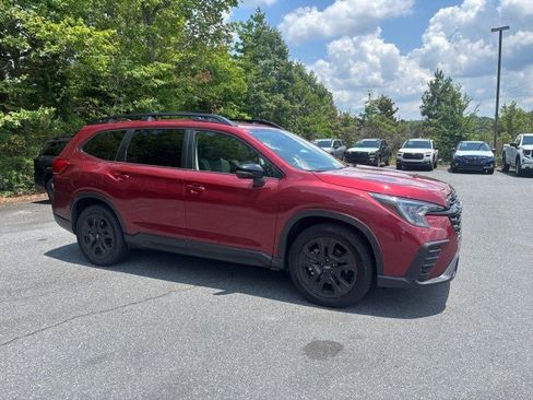 Used 2023 Subaru Ascent Onyx Edition AWD/4WD image 8