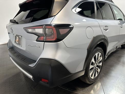Used 2023 Subaru Outback Limited AWD/4WD image 14