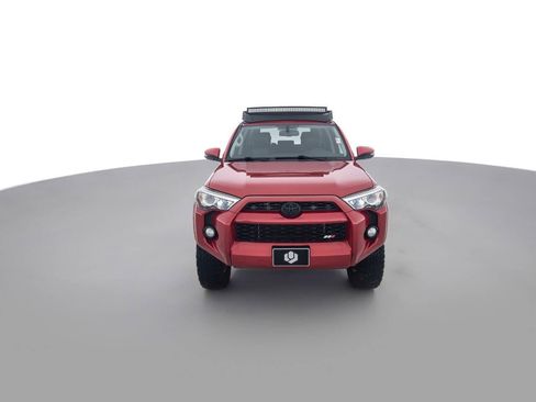 Used 2016 Toyota 4Runner SR5 Premium image 2