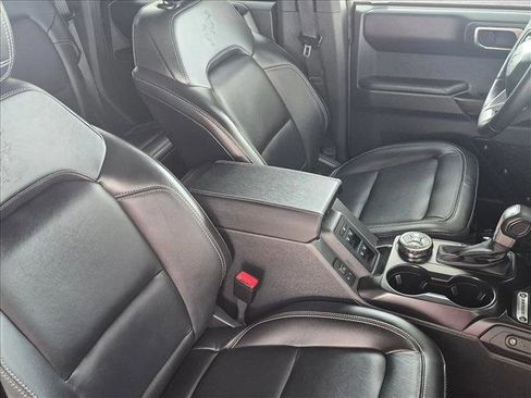 Used 2025 Ford Bronco Outer Banks AWD/4WD image 21