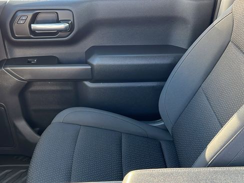 Used 2025 Chevrolet Silverado 1500 W/T RWD image 15