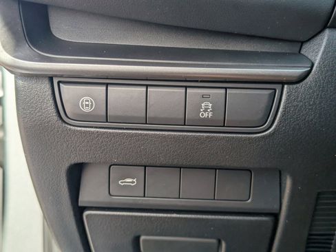 Used 2020 MAZDA MAZDA3 Base image 31