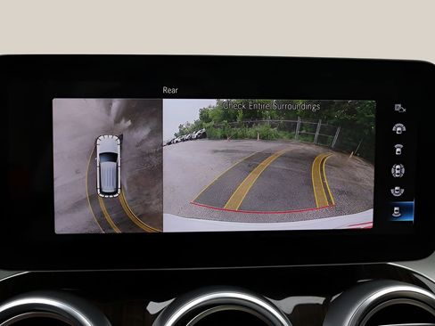 Used 2022 Mercedes-Benz GLC 300 image 25