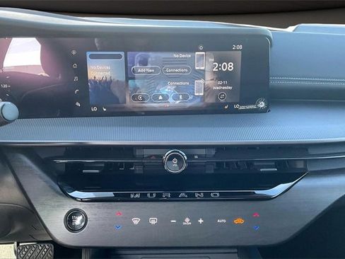 Certified 2025 Nissan Murano SV image 6