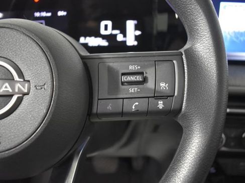 Used 2025 Nissan Kicks SV w/ SV Premium Package AWD/4WD image 15