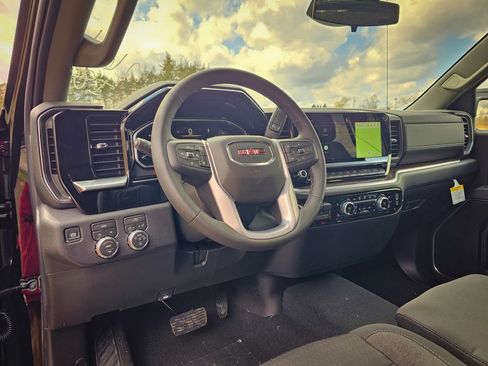 New 2026 GMC Sierra 1500 Elevation image 13