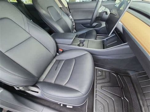 Used 2020 Tesla Model 3 Performance image 21