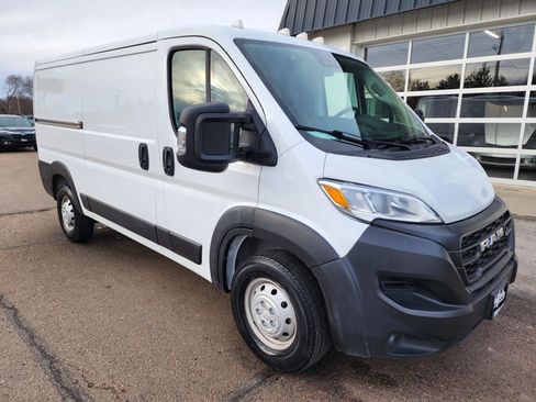 Used 2023 RAM ProMaster 2500 image 2