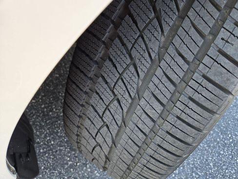 Used 2017 Ford Edge Titanium w/ Equipment Group 301A image 9