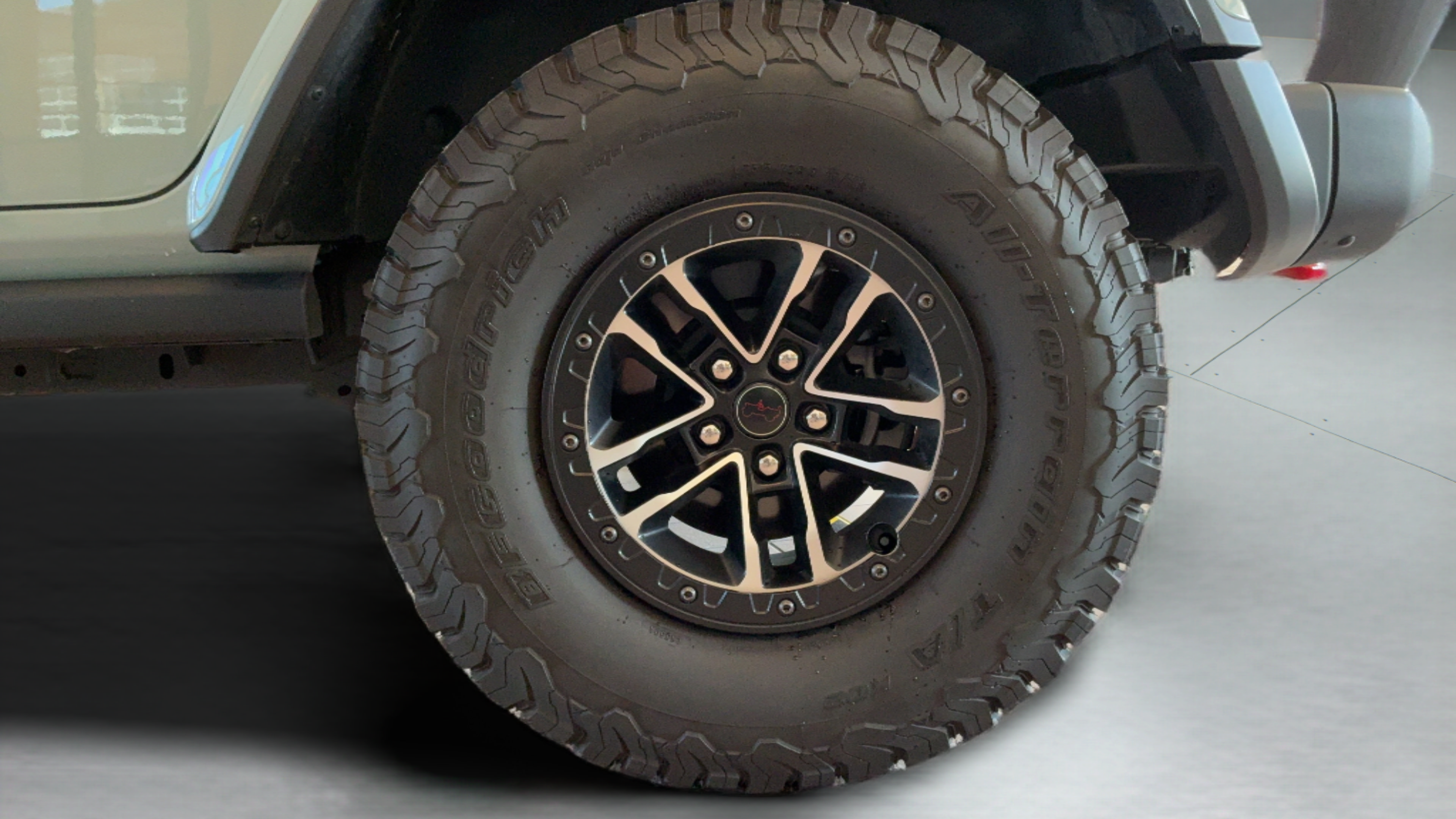 Used 2024 Jeep Wrangler Unlimited Rubicon AWD/4WD image 53