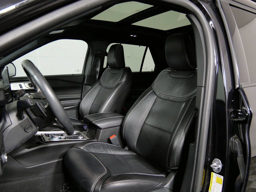 Used 2023 Ford Explorer ST w/ Equipment Group 401A AWD/4WD image 12