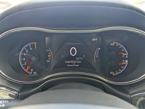 Used 2020 Jeep Grand Cherokee Overland image 30