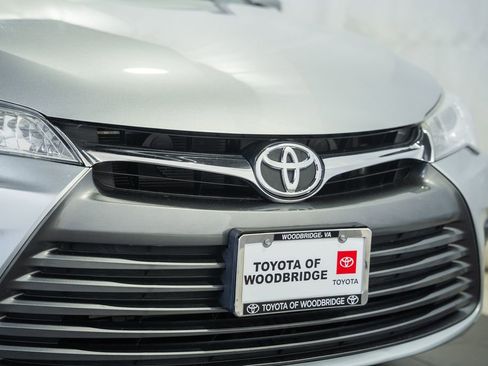 Used 2017 Toyota Camry LE FWD image 9