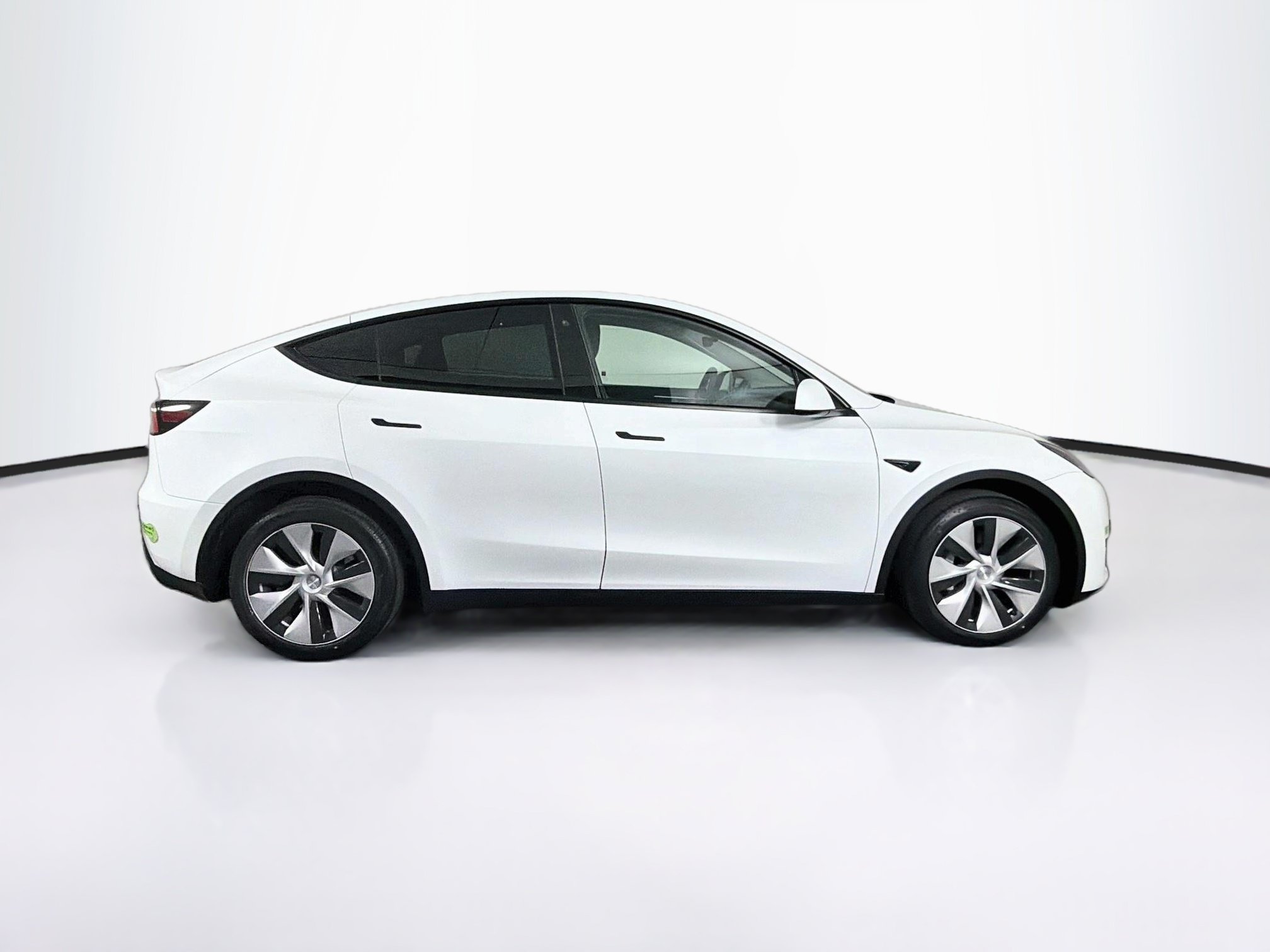 Used 2023 Tesla Model Y Long Range AWD/4WD image 10