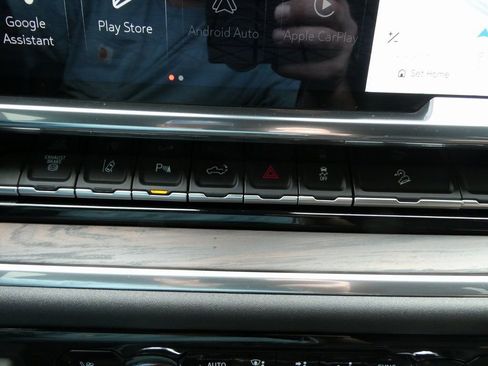 Certified 2025 GMC Sierra 2500 SLT w/ SLT Premium Package AWD/4WD image 31