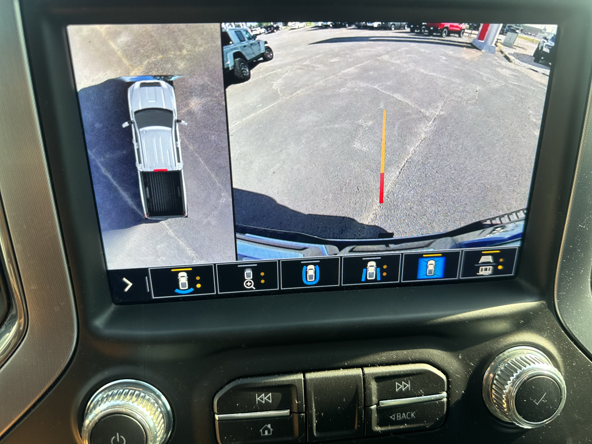 Used 2021 GMC Sierra 2500 SLT w/ SLT Premium Package AWD/4WD image 23