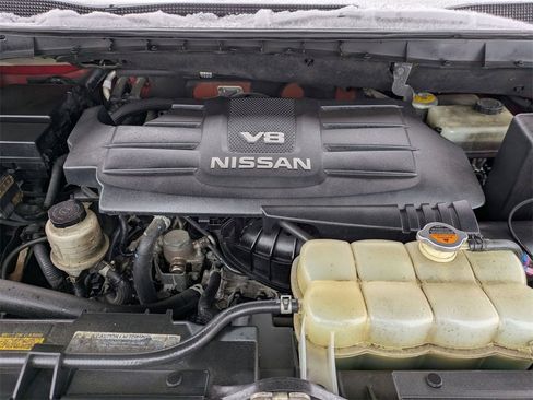 Used 2017 Nissan Titan Platinum Reserve image 23