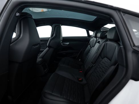 New 2026 Audi S e-tron GT Premium Plus image 18