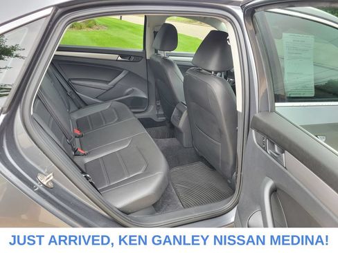 Used 2015 Volkswagen Passat 1.8T Limited Edition FWD image 18