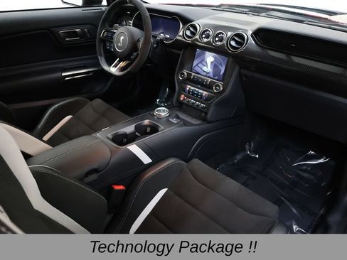 Used 2020 Ford Mustang Shelby GT500 w/ Carbon Fiber Track Pack RWD image 16