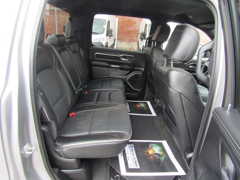 Used 2024 RAM 1500 Laramie image 17