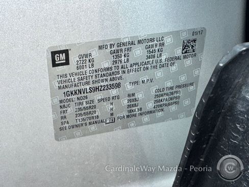 Used 2017 GMC Acadia SLT image 12