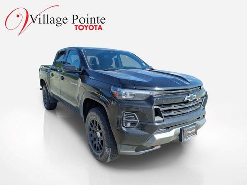 Used 2024 Chevrolet Colorado Z71 w/ Z71 Convenience Package 2 AWD/4WD image 5