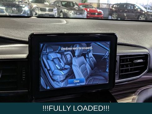 Used 2022 Ford Explorer Limited image 39