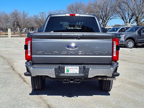 New 2026 Ford F250 Lariat w/ FX4 Off-Road Package image 5