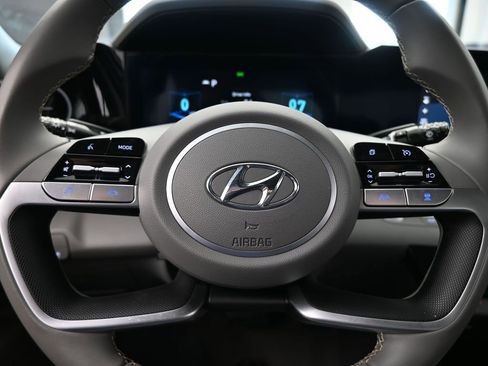 Used 2023 Hyundai Elantra SEL w/ Convenience Package image 30