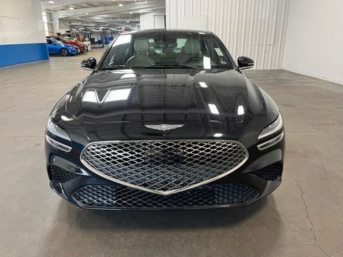 Used 2025 Genesis G70 2.5T RWD image 8