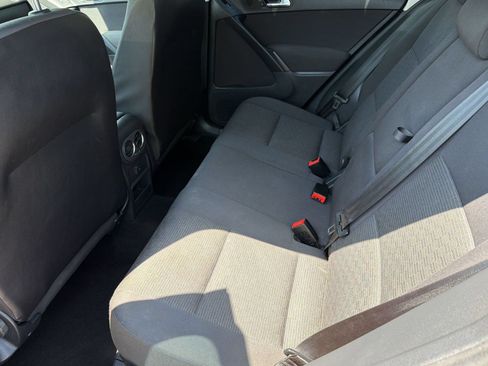 Used 2017 Volkswagen Tiguan S FWD image 21