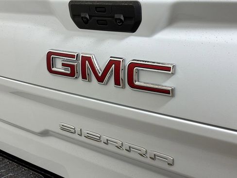 New 2026 GMC Sierra 1500 SLT AWD/4WD image 18
